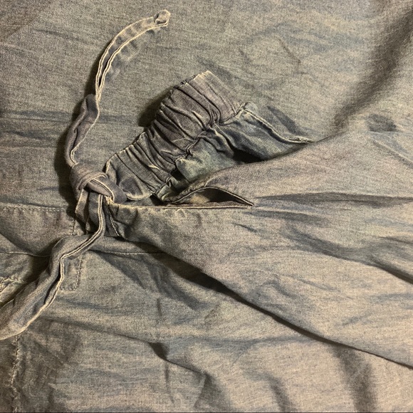 Loft off the shoulder chambray tie sleeve blouse - Picture 2 of 3